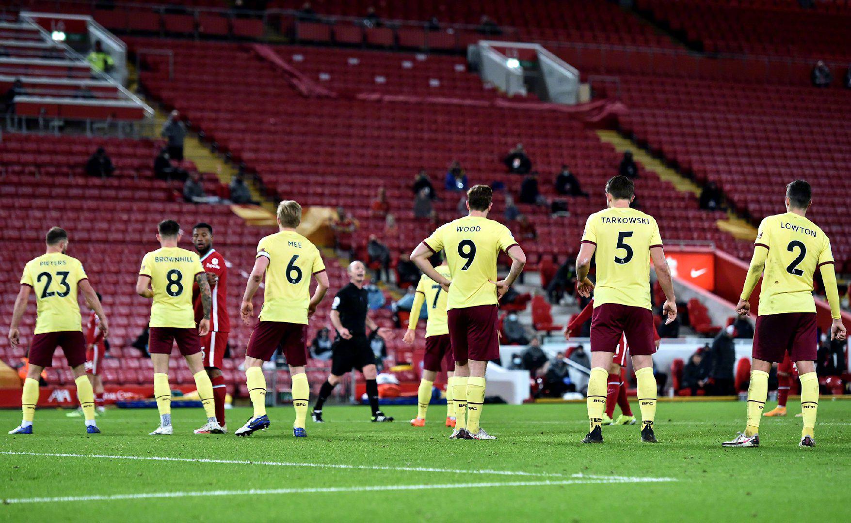 赛场上继续 赛场上继续